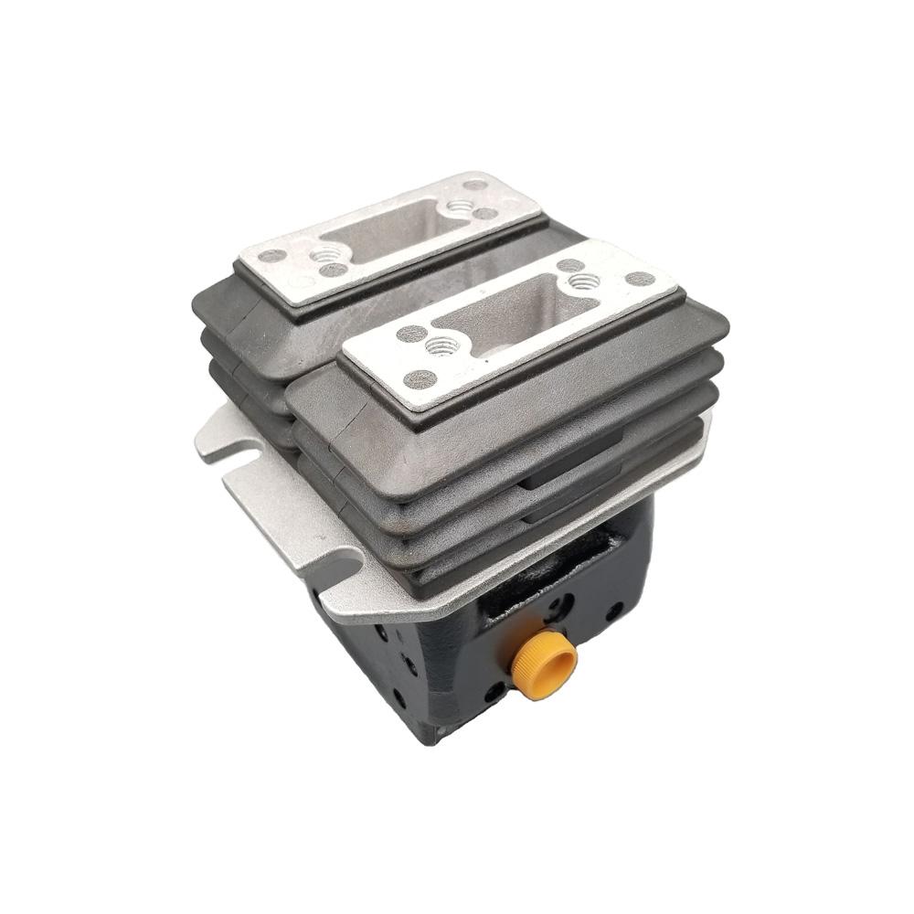 Foot Pedal Control Valve YN30V00105F2 for Kobelco SK130-8 SK140-8 SK210-8 SK260-8 SK330-8 SK350-8