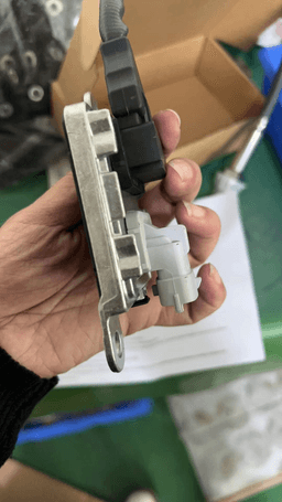 Nitrogen Oxide Nox Sensor 22303390 for Volvo Truck D11 D13 D16 Mack Engine MP7 MP8