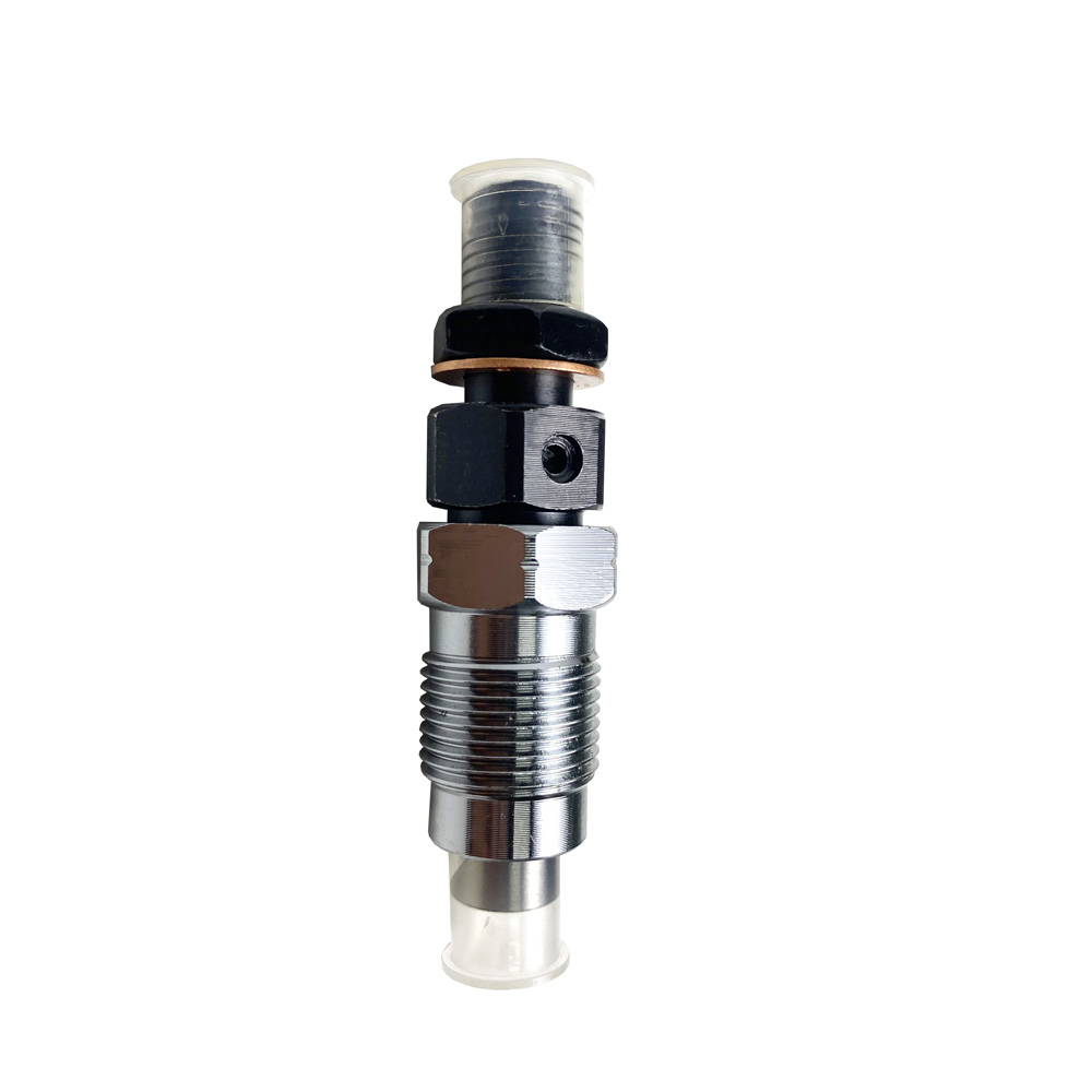 Fuel Injector 15841-53001 15841-53000 for Kubota Engine D600 D640 V800 V1200