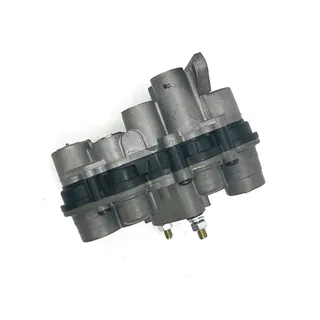 Air Dryer Protection Valve Assembly 1-85576369-0 for Isuzu Engine 6WF1 Truck CYZ51K CXZ51K