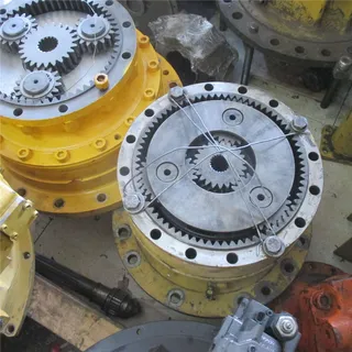 CAT 320B Swing Reduction box