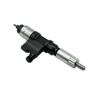Common Rail Fuel Injector 095000-8901For Isuzu 4HK1 6HK1 Engine Hitachi ZAX450-3 ZAX650-3