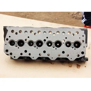 Engine 4D32 4D33 Complete Cylinder Head with Valves for Mitsubishi Fuso Canter FE325 FE305 FE445