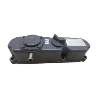 Cylinder Head Cover KB-15861-14510 KB-15862-14510 for Kubota Engine D722 Cub Cadet Garden Tractor 1512 1572 782D 882