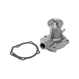 Engine Water Pump 15752-73030 for Kubota B5200D B5200E B6200D B6200E