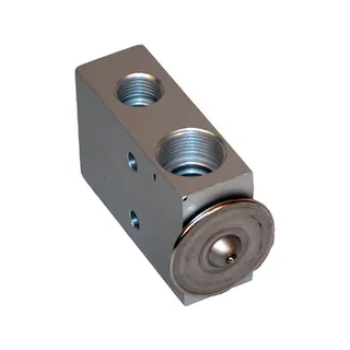 Expansion Valve AH137702 for John Deere Combine 9410 9500 9510 9650 9650CTS 9650STS 9780