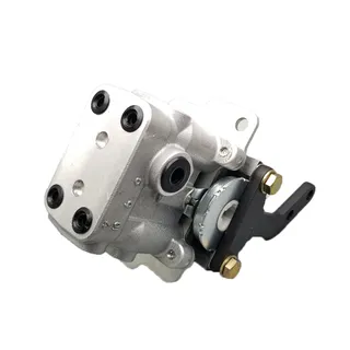 Foot Pilot Valve for Komatsu Excavator PC300-6 PC220-6 PC300-5 PC120-6 PC60-3 PC120-3 PC200-3 PC60-5