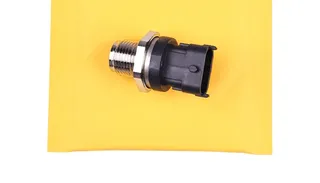 Fuel Pressure Sensor 50438237 15732-68L00-000 for Suzuki Swift IV Fiat 500 Idea Doblo Grande Punto