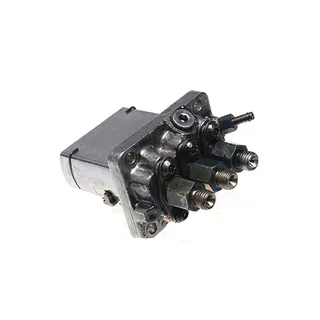 Fuel Injection Pump 16030-51010 for Kubota Engine 05 Series D905 D1005 D1105 D1305