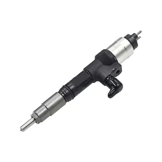 Fuel Injector 1J500-53050 for Kubota V3800 Engine