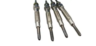 4 Pcs Glow Plug MD050212 for Mitsubishi Triton Pajero L200 L300 4D55 4D56 12V