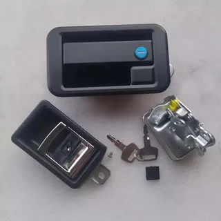 Handle Assembly 71N6-02761 for Hyundai Excavator R140W-7 R200W-7 R110-7 R160LC-7 R250LC-7 RD210-7 R80-7