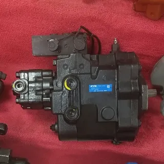 Hydraulic Main Pump B0600-27005 Kayaba PSVD2-27E-4 With Two Solenoid Valve for Yammar 60 Yamaha YM55 Kubota 60 IHI 60 Excavator
