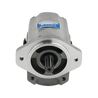 Hydraulic Gear Pump 67110-23360-71 for Toyota Engine 1DZ Forklift 7FD20/30