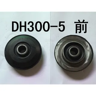1 Set Mounting Rubber Cushion Feet Bumper for Daewoo Doosan Excavator DH300-5