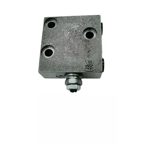 Pressure Relief Valve 723-40-71800 for Komatsu PC200-7 PC270-7 PC300-7 PC300-8 PC350-7 PC350-8 PC400-7 PC400-8 PC450-8