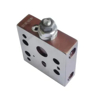 Self Pressure Reducing Valve 6014232 723-40-70100 for Komatsu Engine 6D102 Excavator PC200-6 PC210-6K PC220-6 PC240-6K