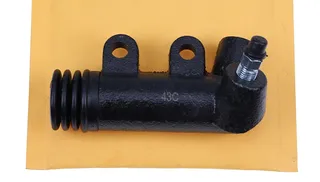 Slave Cylinder 3EB-10-31170 for Komatsu Forklift FD18-16 FD30H-12 FD30J-12 FG15H-16 FG30H-12