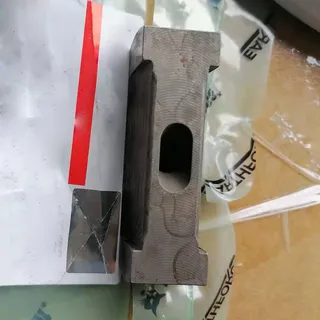 Traction Lock Wedge 6714278 for Bobcat Skid Steer Loaders 751 753 763 873 883 S150 S160 S185 S510 S530 S750 S770